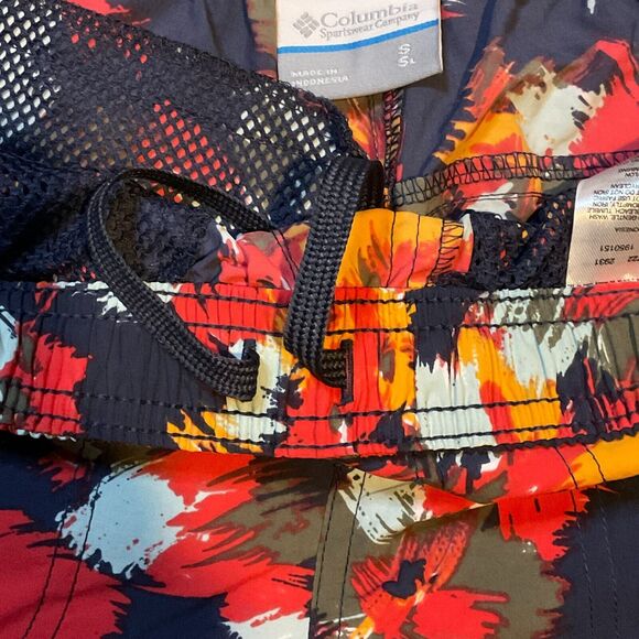 Columbia Womens Pleasant Creek Board Shorts Multicolor Floral Size Small - Picture 3 of 9
